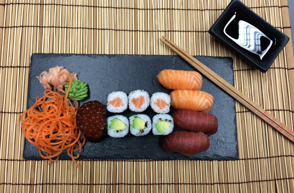 sushi_set_jidlo